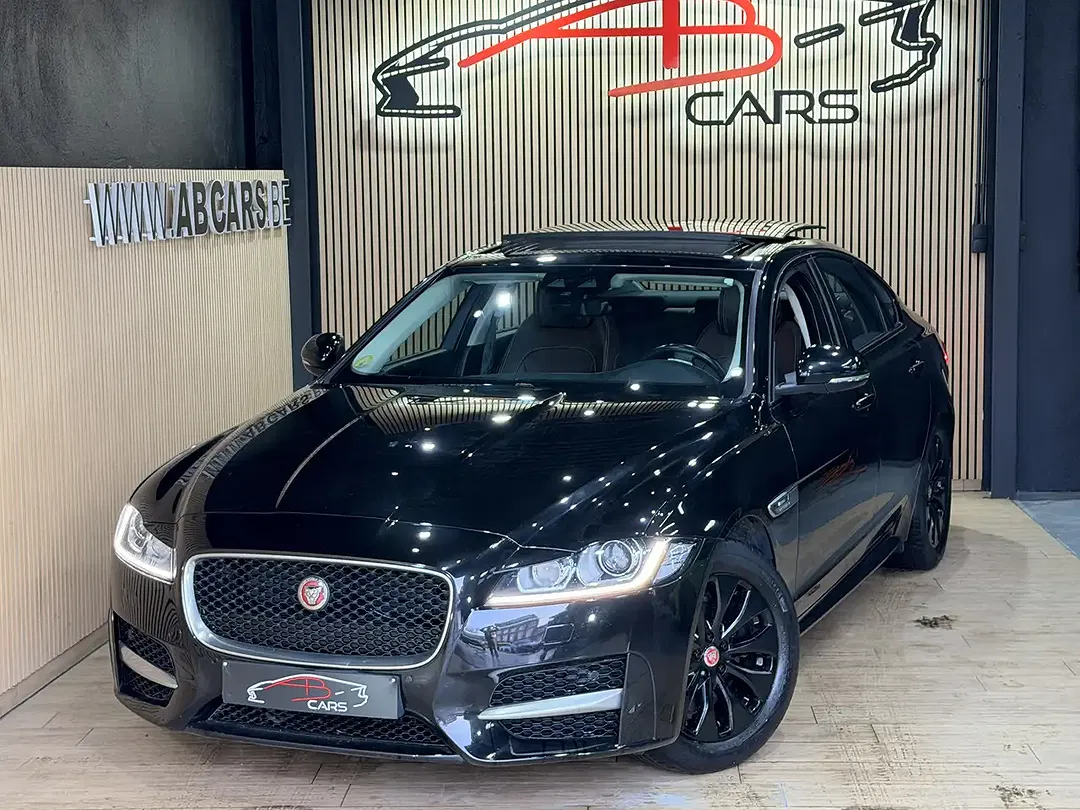 Jaguar XF 2.0 R-Sport - foto 2