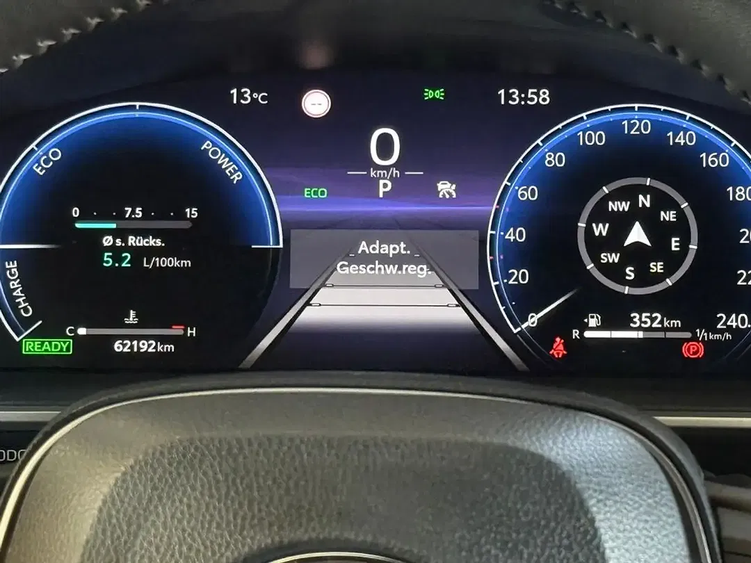 Toyota Corolla Cross VVT-i Hybrid Team Deutschland - Thumbnail 14