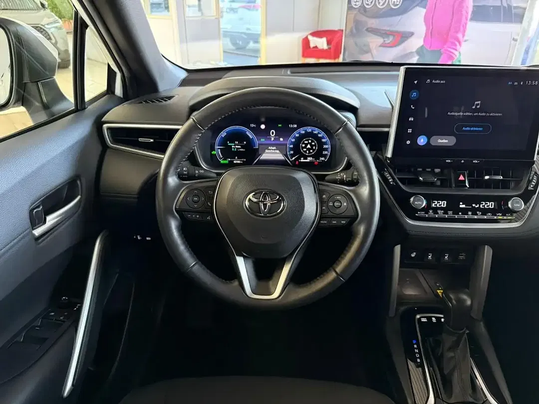 Toyota Corolla Cross VVT-i Hybrid Team Deutschland - Thumbnail 15