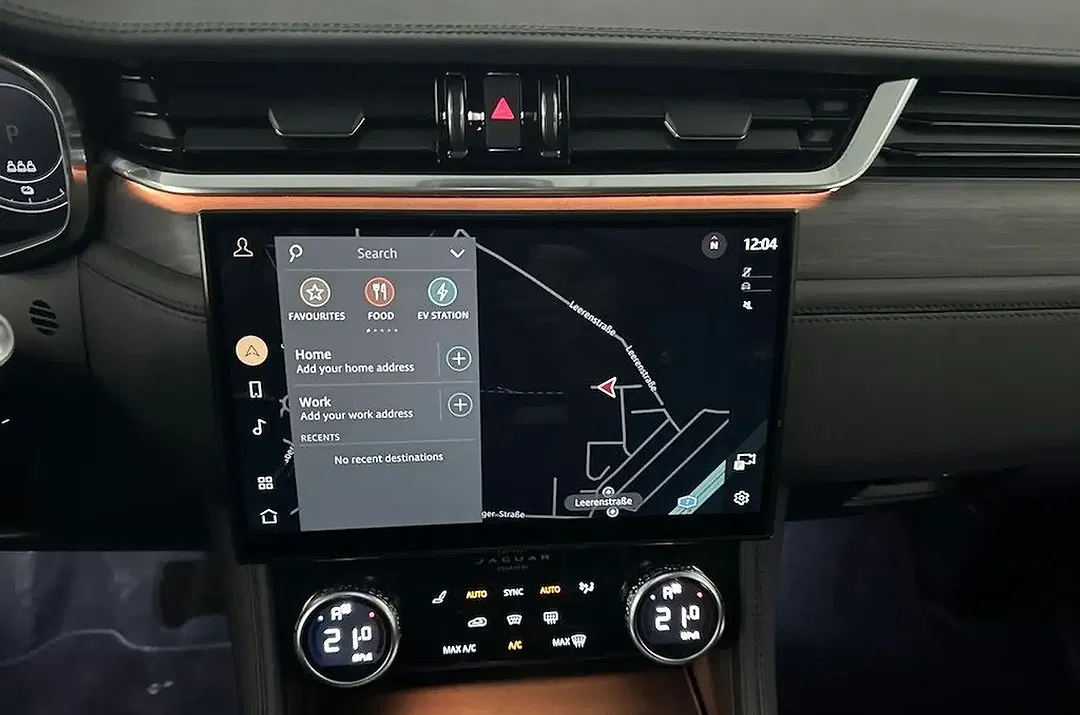 Jaguar F-Pace P400e PHEV 4x4 S - Thumbnail 11