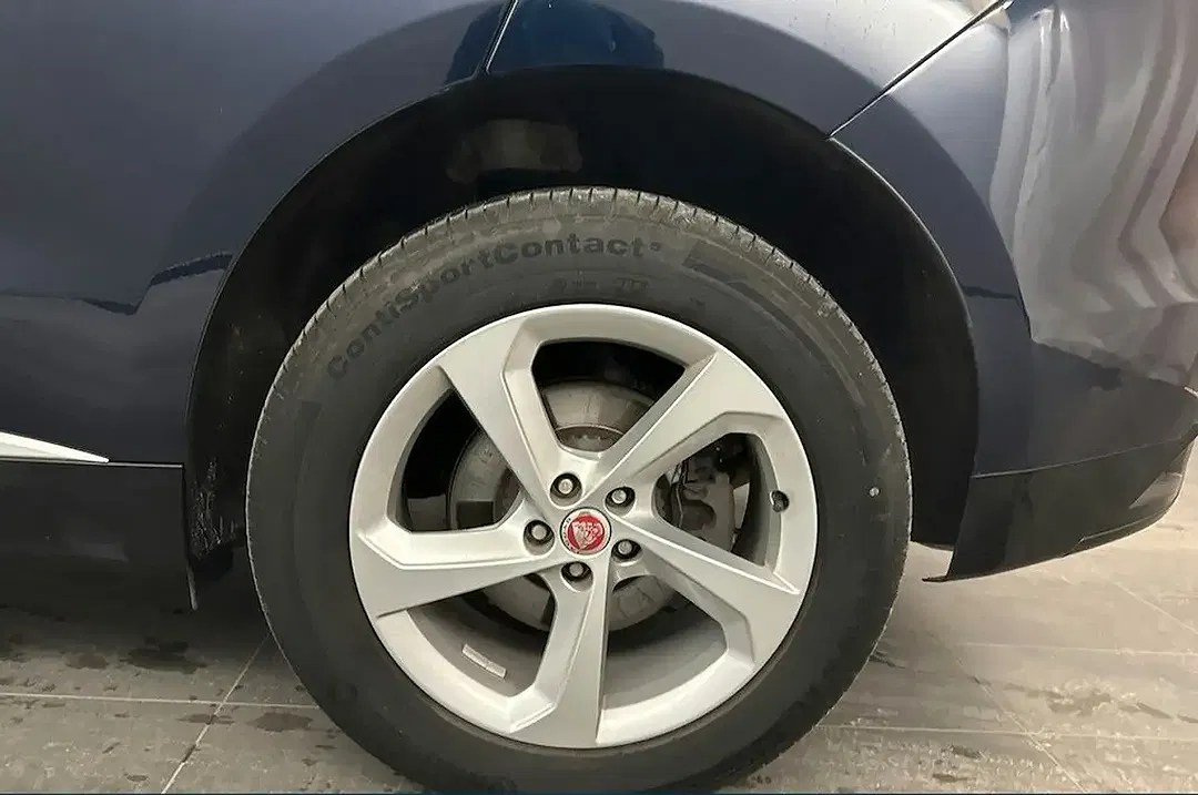 Jaguar F-Pace P400e PHEV 4x4 S - Thumbnail 5