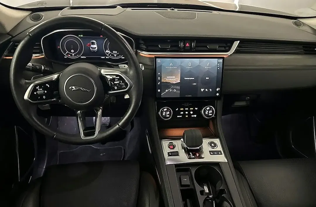 Jaguar F-Pace P400e PHEV 4x4 S - Thumbnail 7