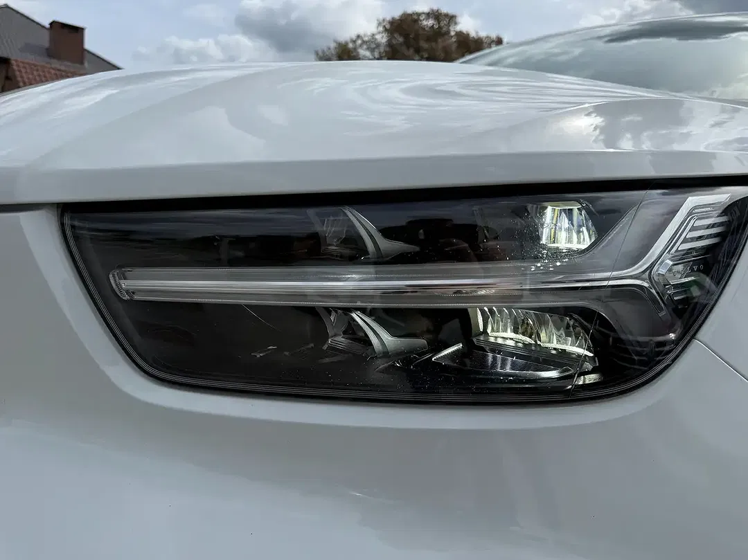 Volvo XC40 T2 1.5 - Thumbnail 10