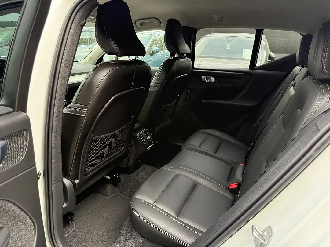 Volvo XC40 T2 1.5 - Thumbnail 14