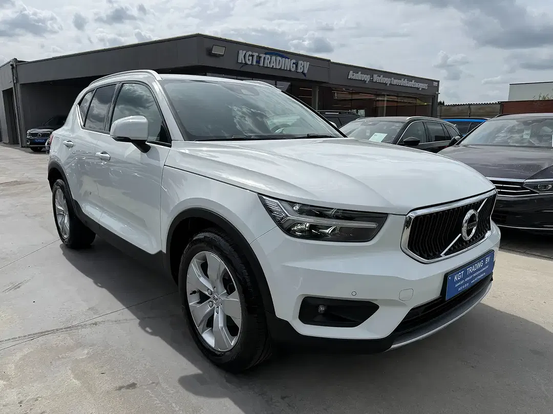 Volvo XC40 T2 1.5 - Thumbnail 3