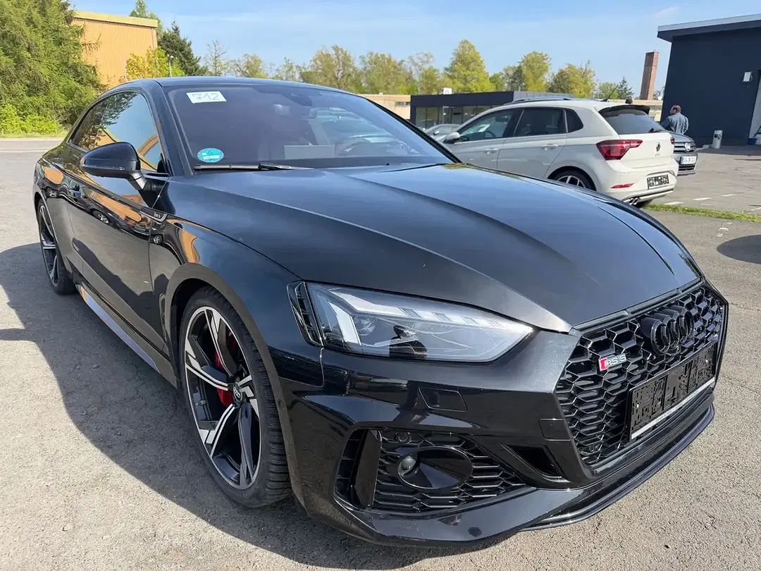 Audi RS5 quattro Coupe - foto 1