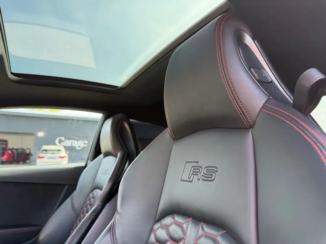 Audi RS5 quattro Coupe - Thumbnail 11