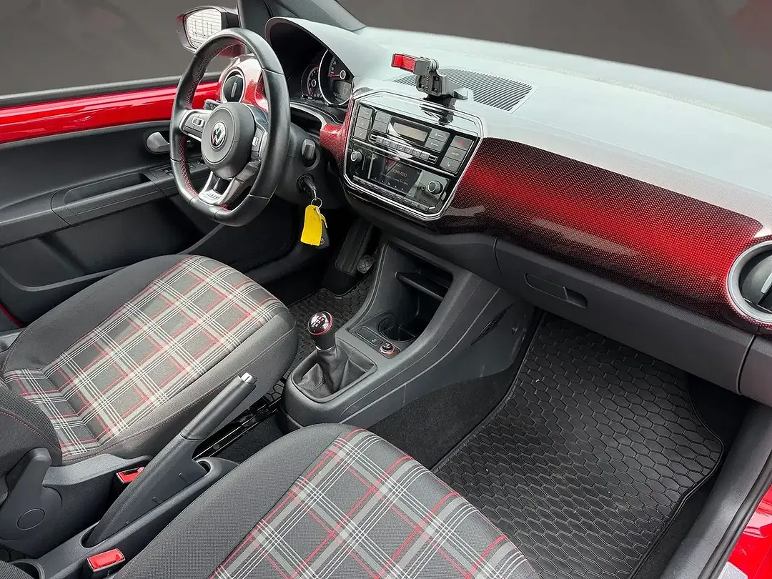 Volkswagen up! GTI - Thumbnail 10