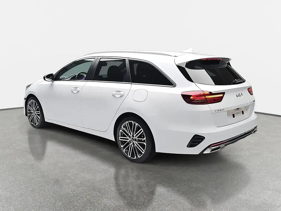 Kia Ceed SW / cee'd SW 1.5 T-GDI DCT GT-Line - Thumbnail 4