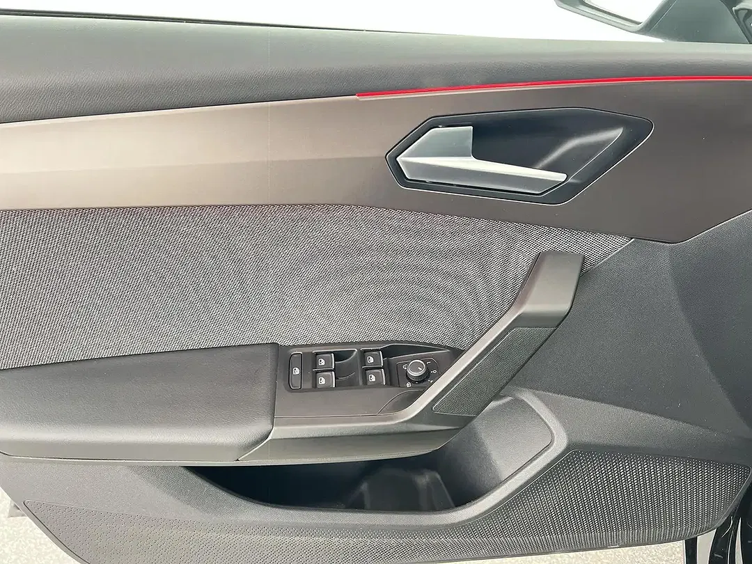 SEAT Leon 2.0 TDI - Thumbnail 11