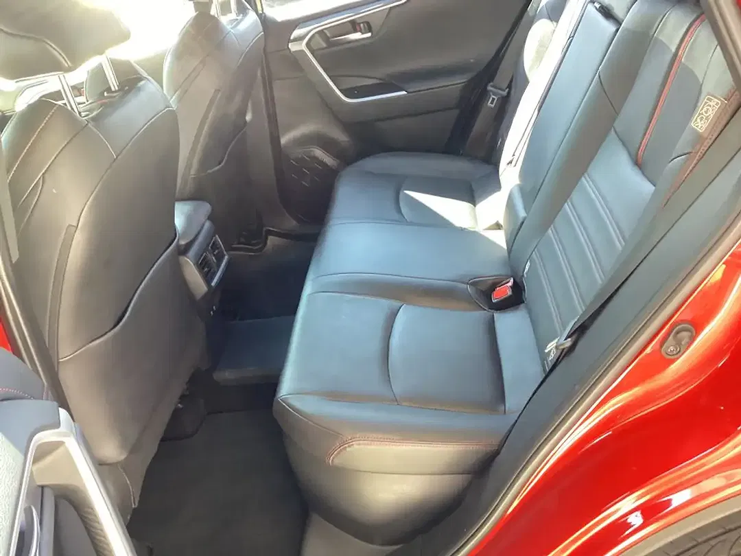 Toyota RAV 4 PHEV Style - Thumbnail 11