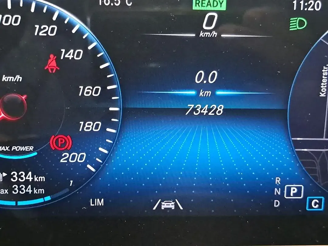 Mercedes-Benz EQC 400 - Thumbnail 10