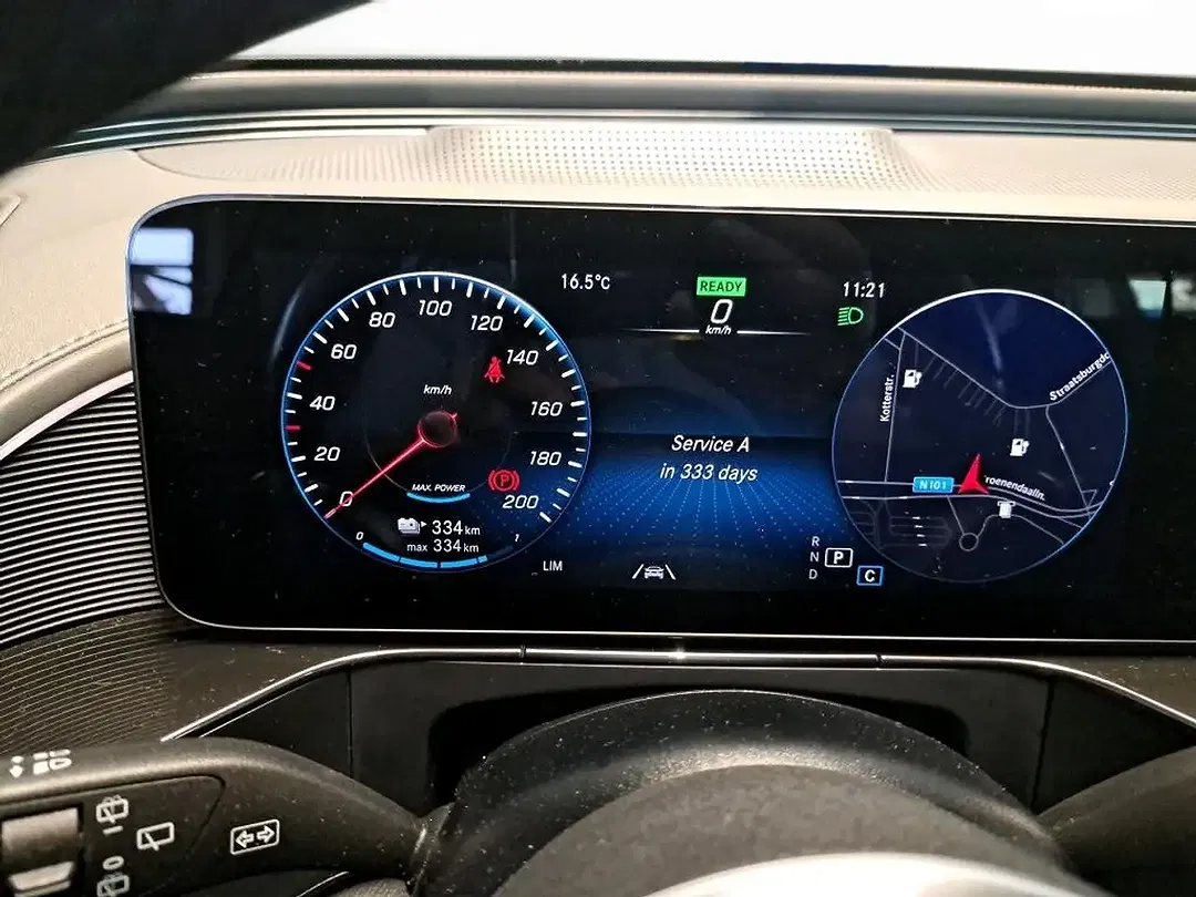 Mercedes-Benz EQC 400 - foto 11