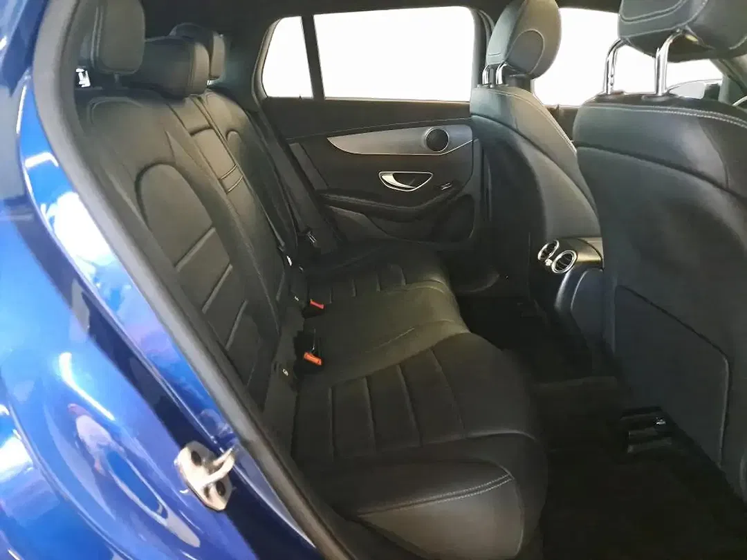Mercedes-Benz EQC 400 - Thumbnail 6