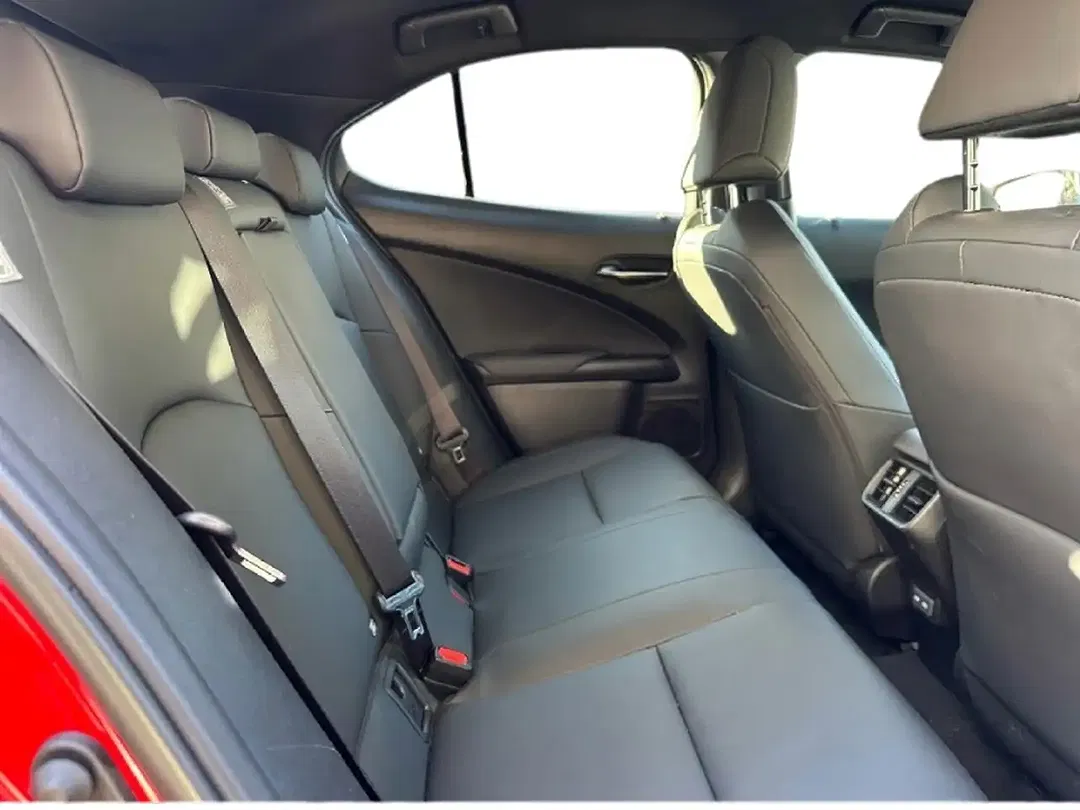 Lexus UX 300h F SPORT Design - foto 15