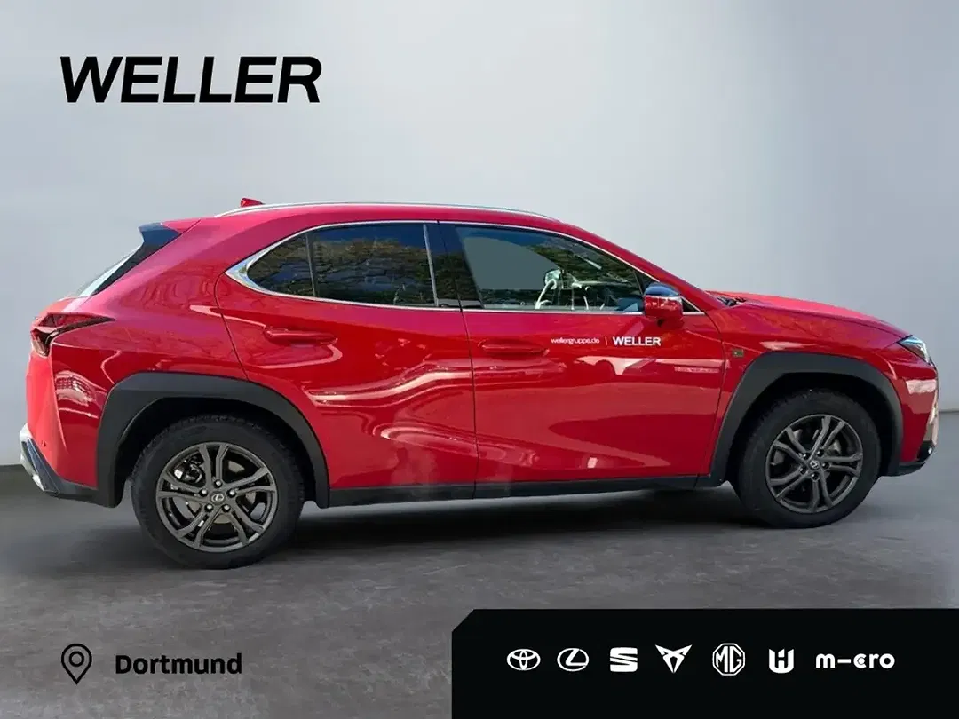 Lexus UX 300h F SPORT Design - Thumbnail 5