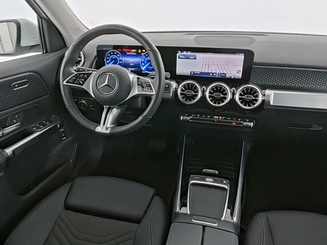 Mercedes-Benz EQB 250 - Thumbnail 5