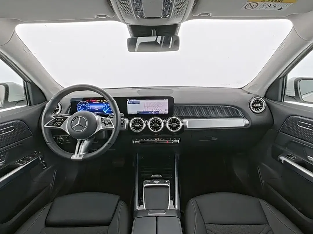 Mercedes-Benz EQB 250 - Thumbnail 6