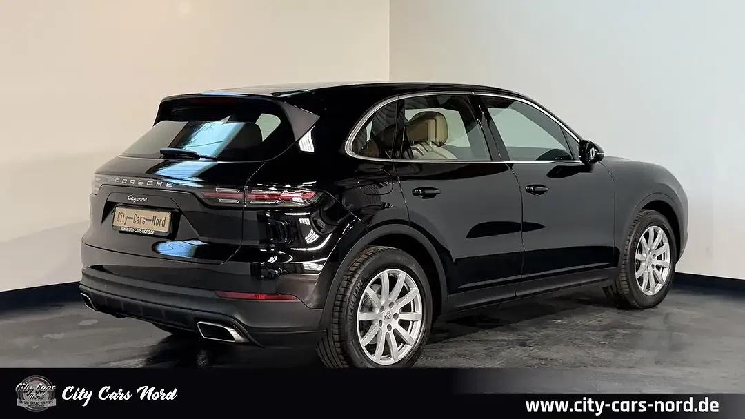 Porsche Cayenne 3.0 - Thumbnail 3
