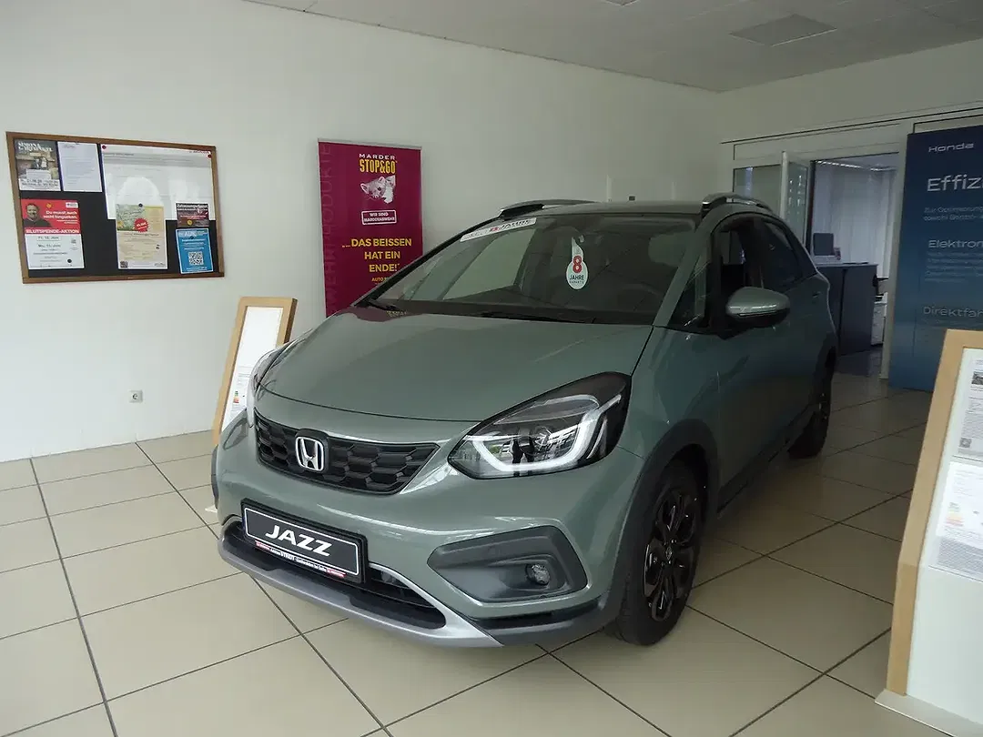 Honda Jazz e:HEV Crosstar Advance - Thumbnail 4