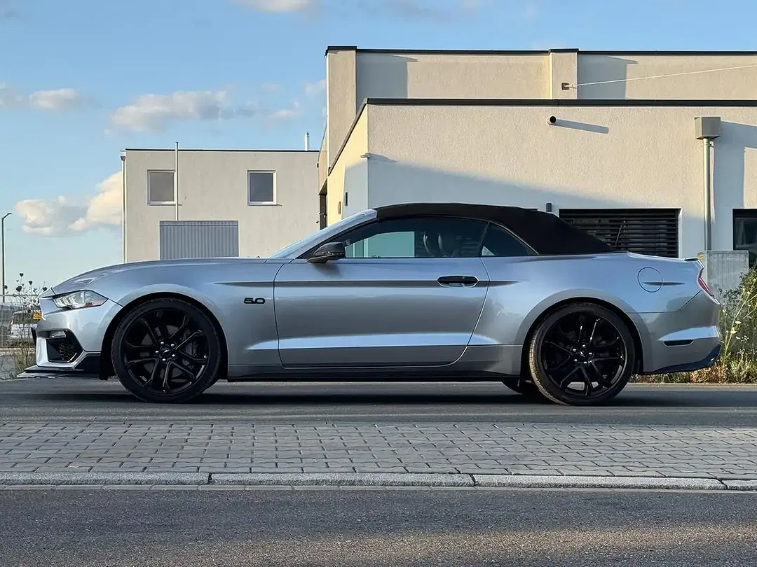 Ford Mustang 5.0 GT Premium - Thumbnail 4
