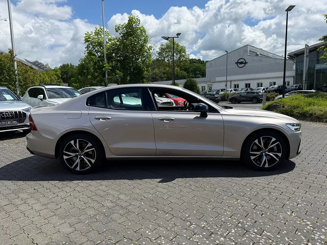 Volvo S60 B5 AWD Plus Dark - Thumbnail 10