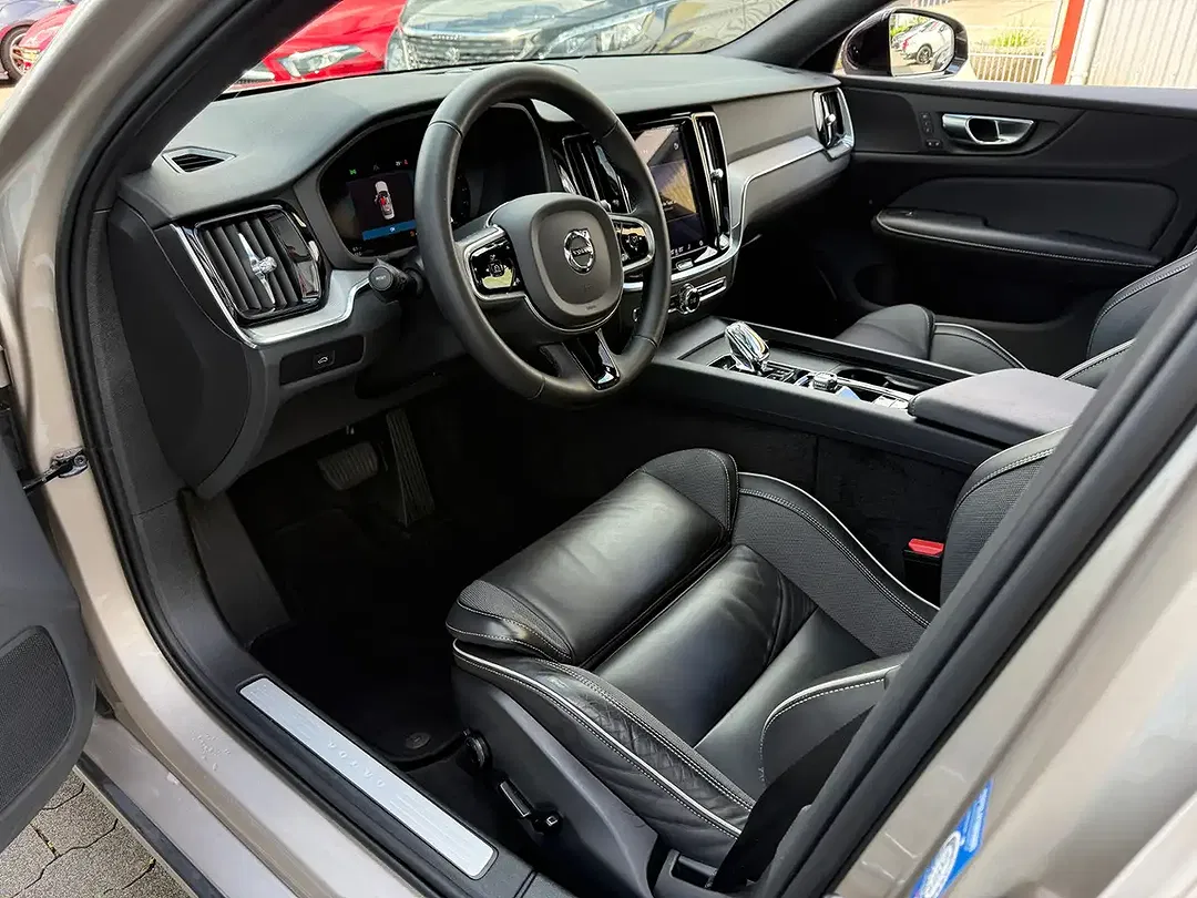 Volvo S60 B5 AWD Plus Dark - Thumbnail 11