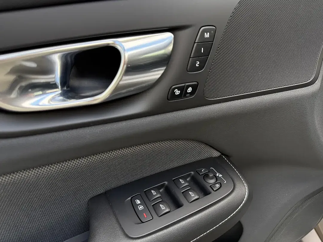 Volvo S60 B5 AWD Plus Dark - Thumbnail 14