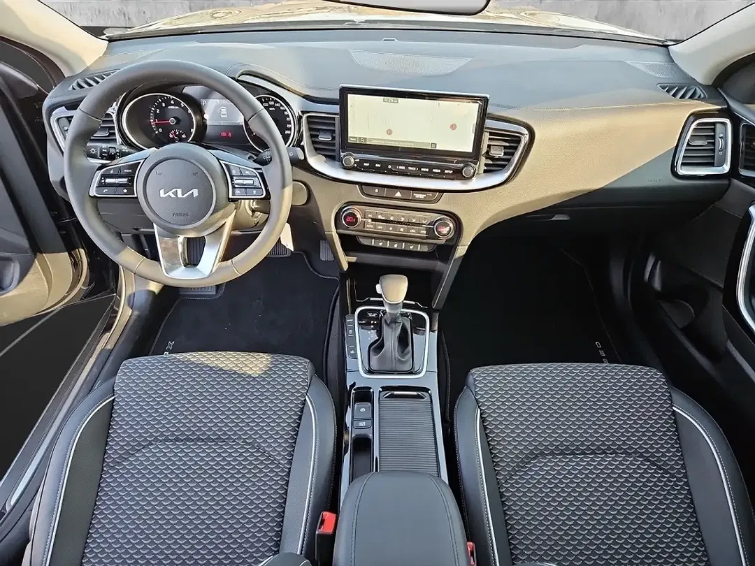 Kia XCeed 1.5 T-GDI Vision - foto 13