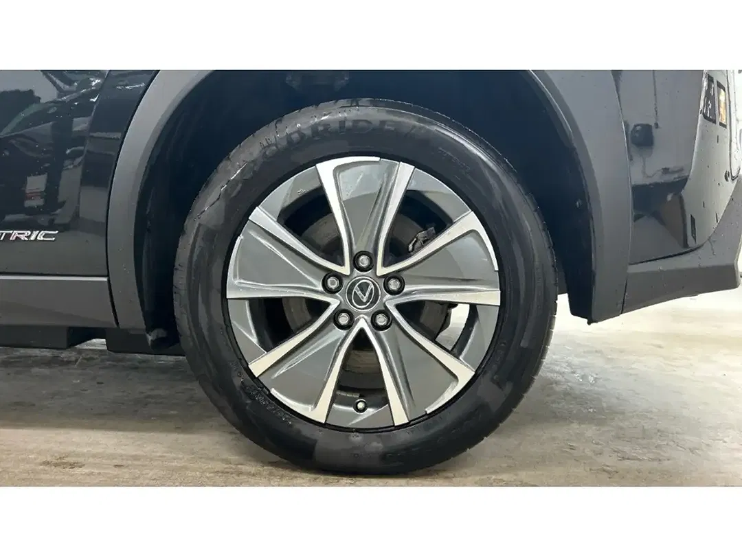 Lexus UX 300e Premium - Thumbnail 21