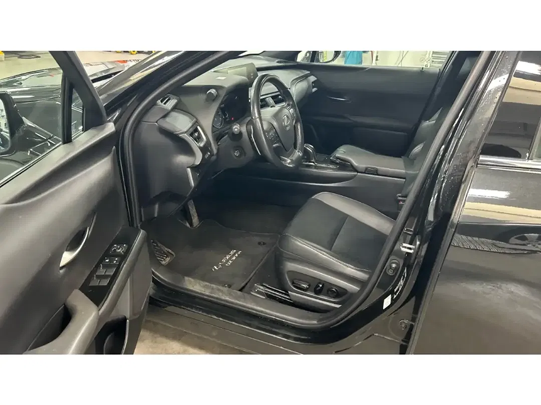 Lexus UX 300e Premium - Thumbnail 5
