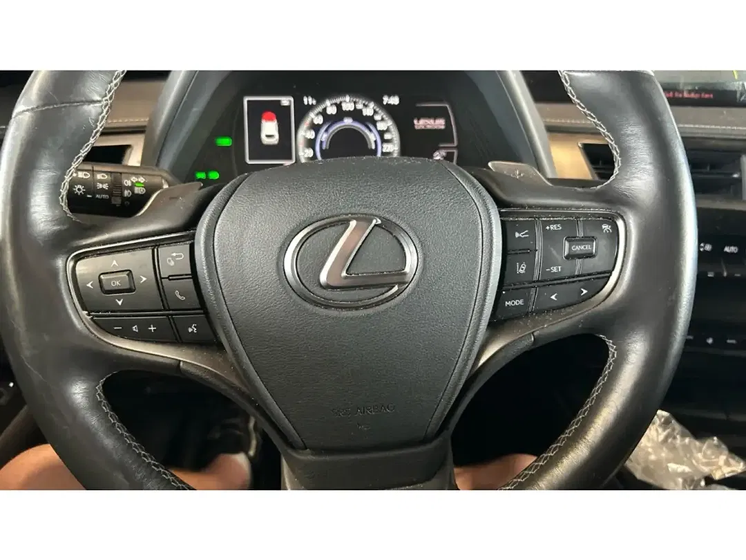 Lexus UX 300e Premium - Thumbnail 7