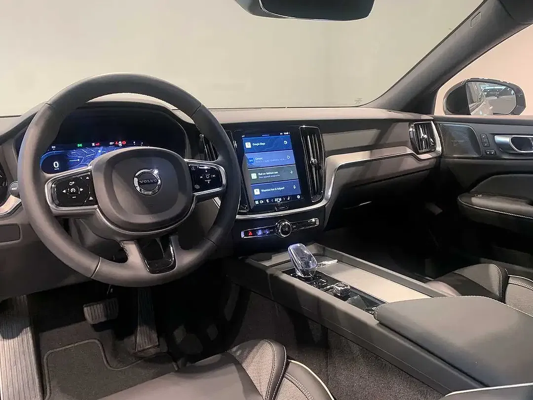 Volvo S60 B4 Plus Dark - Thumbnail 5
