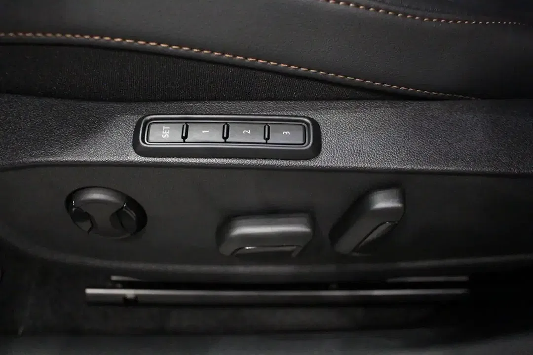 CUPRA Leon 4Drive Matrix LED - Thumbnail 12
