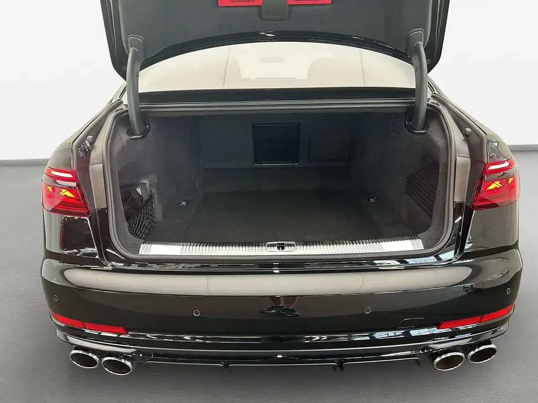 Audi S8 TFSI Matrix LED - Thumbnail 11