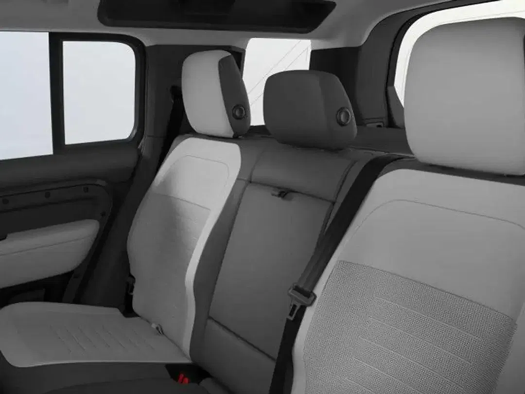 Land Rover Defender P635 OCTA 110 - Thumbnail 7