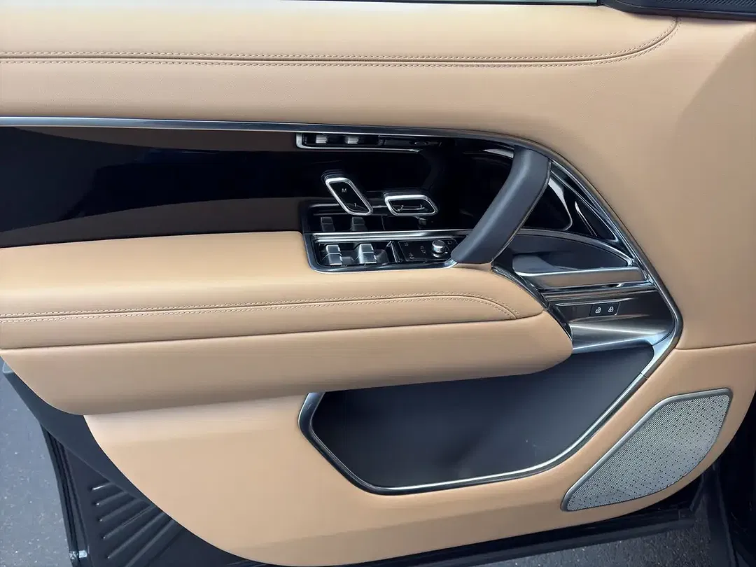 Land Rover Range Rover P550e PHEV Hybrid Autobiography - Thumbnail 10