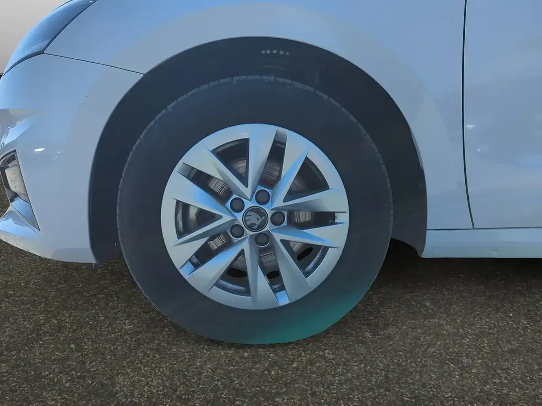 Skoda Fabia 1.0 TSI DSG Selection - Thumbnail 7