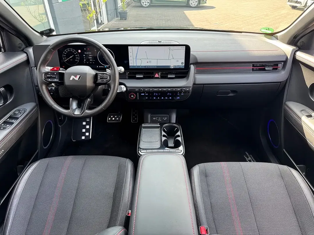 Hyundai IONIQ 5 N Line - Thumbnail 13