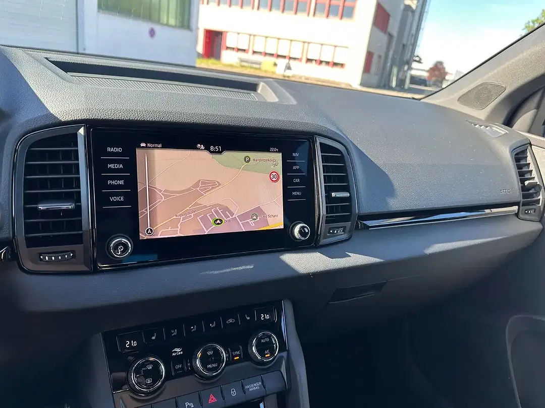 Skoda Karoq 1.5 TSI DSG Sportline - Thumbnail 11