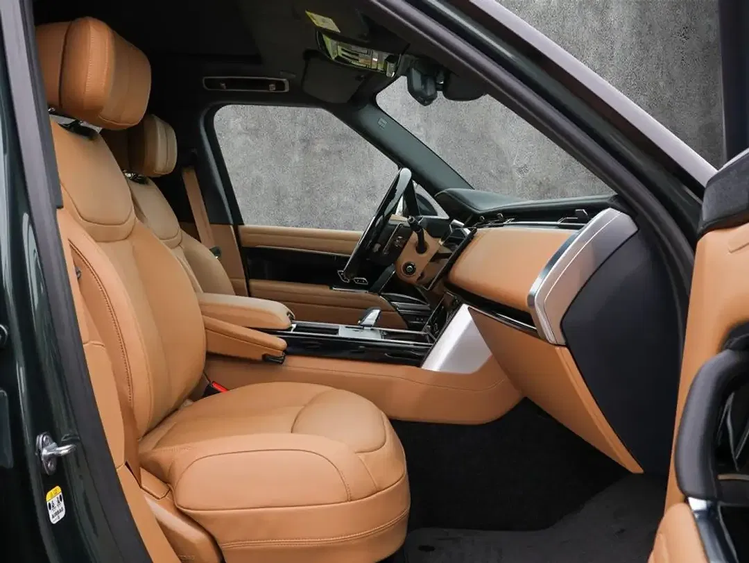 Land Rover Range Rover P530 Autobiography - Thumbnail 3