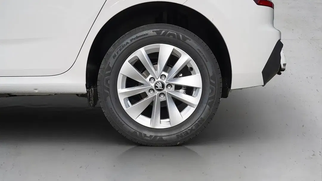 Skoda Kamiq 1.5 TSI DSG Selection - Thumbnail 5