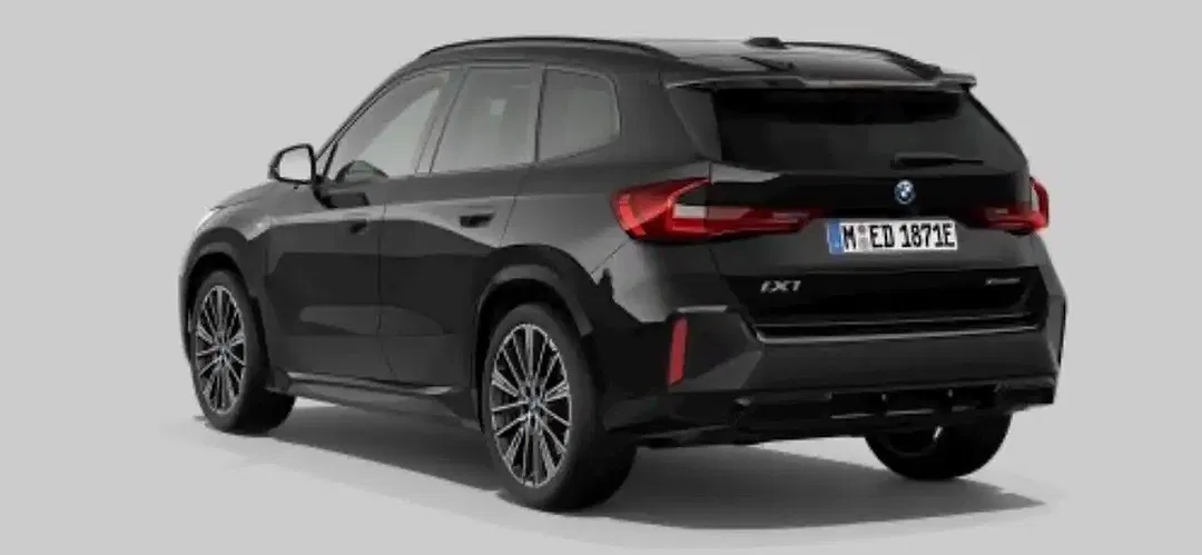 BMW iX1 M Sport Pro - Thumbnail 6