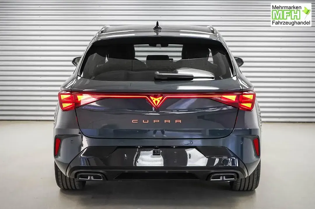 CUPRA Leon 2.0 TSI DSG 4x4 Sportstourer - Thumbnail 4