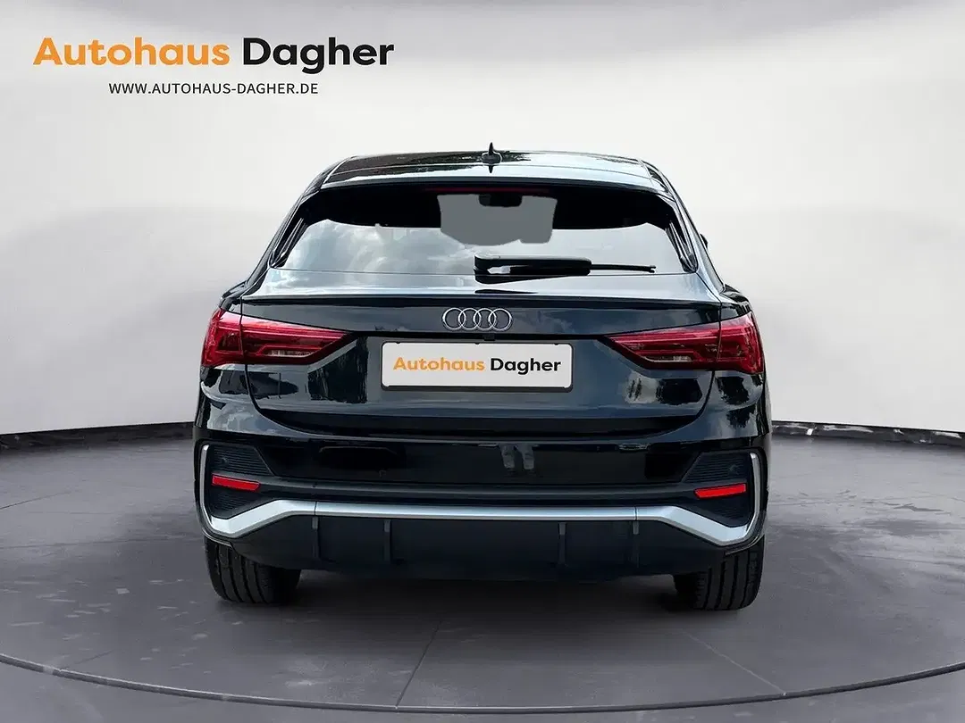 Audi Q3 Sportback S line - Thumbnail 4
