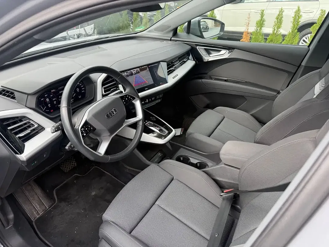 Audi Q4 e-tron 45 quattro - Thumbnail 11