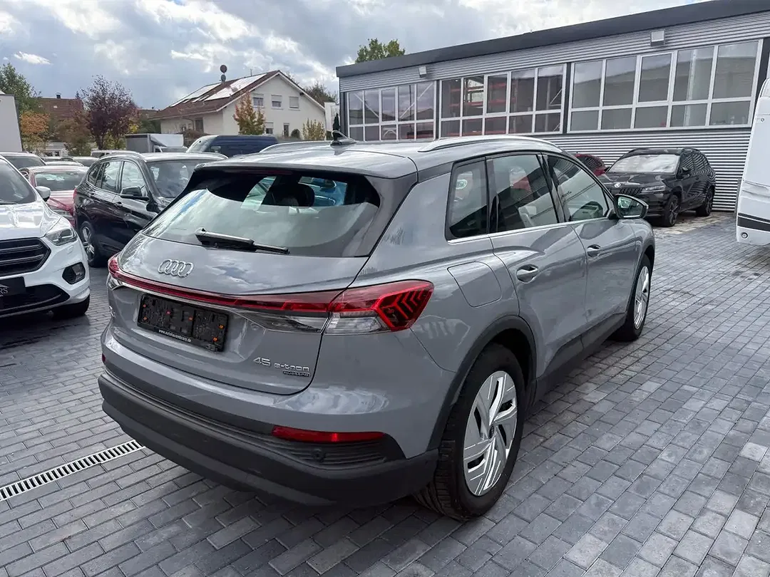 Audi Q4 e-tron 45 quattro - Thumbnail 7