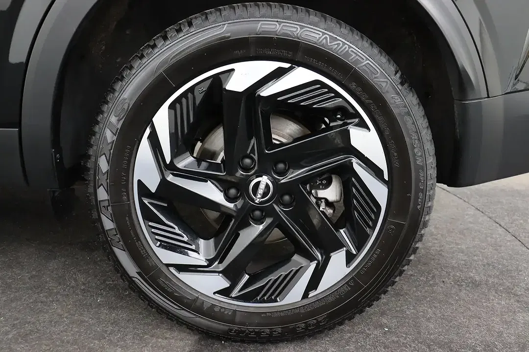 Nissan Qashqai 1.3 DIG-T N-Connecta - Thumbnail 15