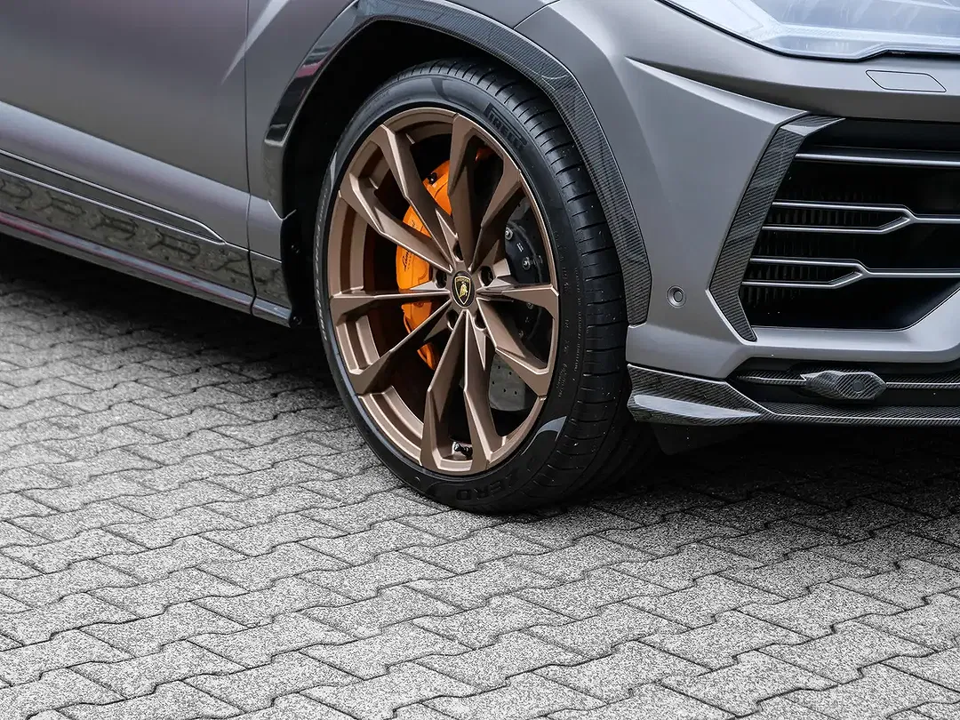 Lamborghini Urus - Thumbnail 10