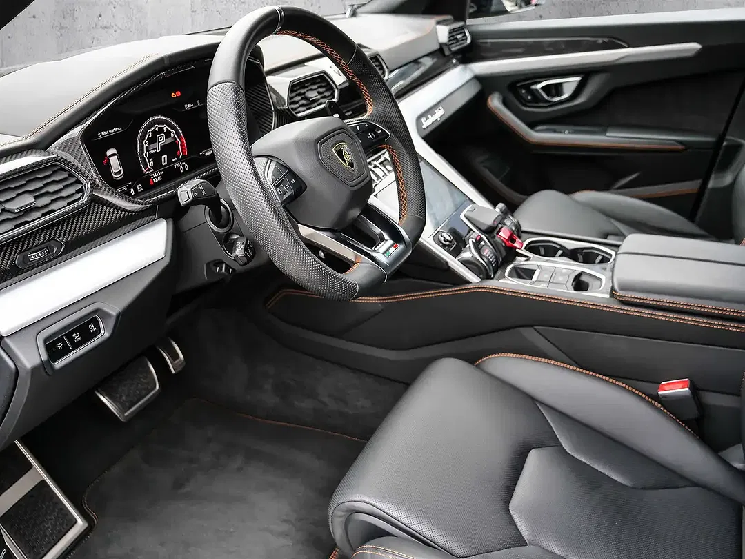 Lamborghini Urus - Thumbnail 14